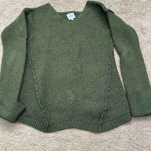 Elegant Olive V-Neck Sweater